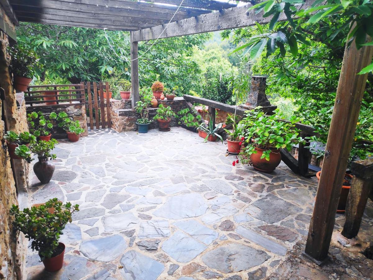 Casa Em Xisto Na Serra Da Lousa, Gondramaz المظهر الخارجي الصورة