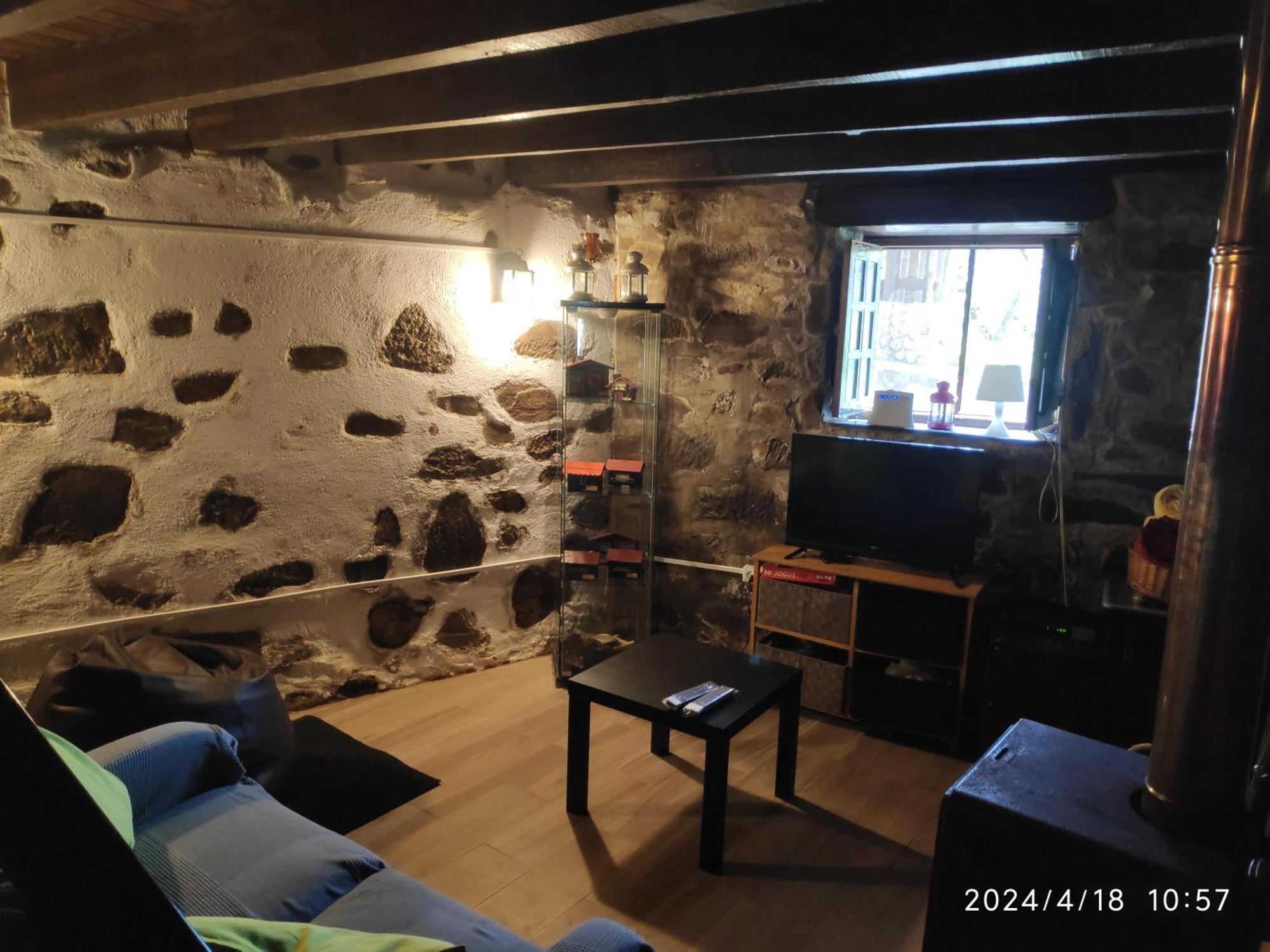 Casa Em Xisto Na Serra Da Lousa, Gondramaz المظهر الخارجي الصورة